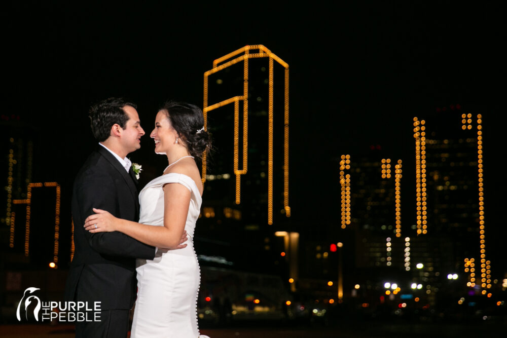 Fort Worth City Skyline Wedding Photo Ideas